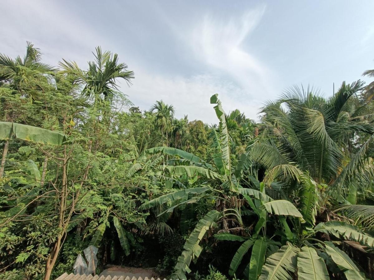 Shree Nivas Home Stay Srīvardhan Exteriör bild